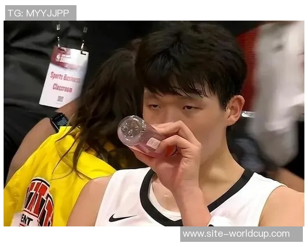 杨瀚森罚球全中成为队内唯一亮点全队罚球表现亟待提升 杨瀚森罚球全中成为队内唯一亮点全队罚球表现亟待提升